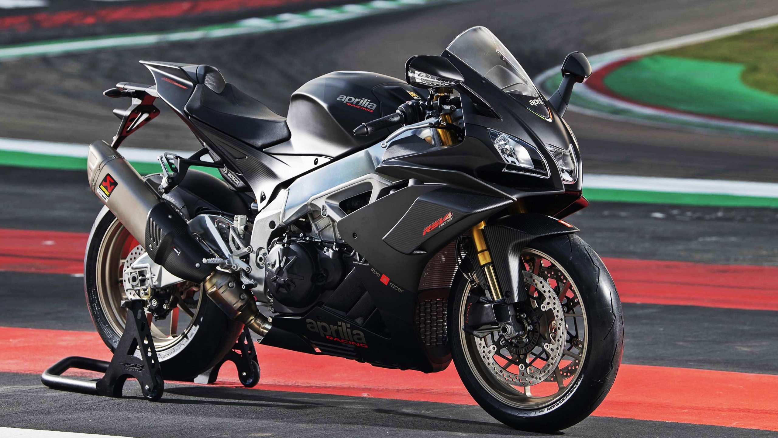 水上摩托挑战:乘风破浪的极致体验,水上摩托表演视频